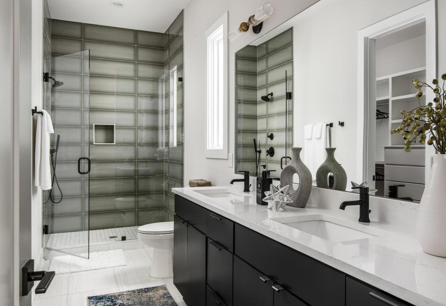 Edgehill Duo - 2 Townhomes - Mins Vanderbilt Holiday home *